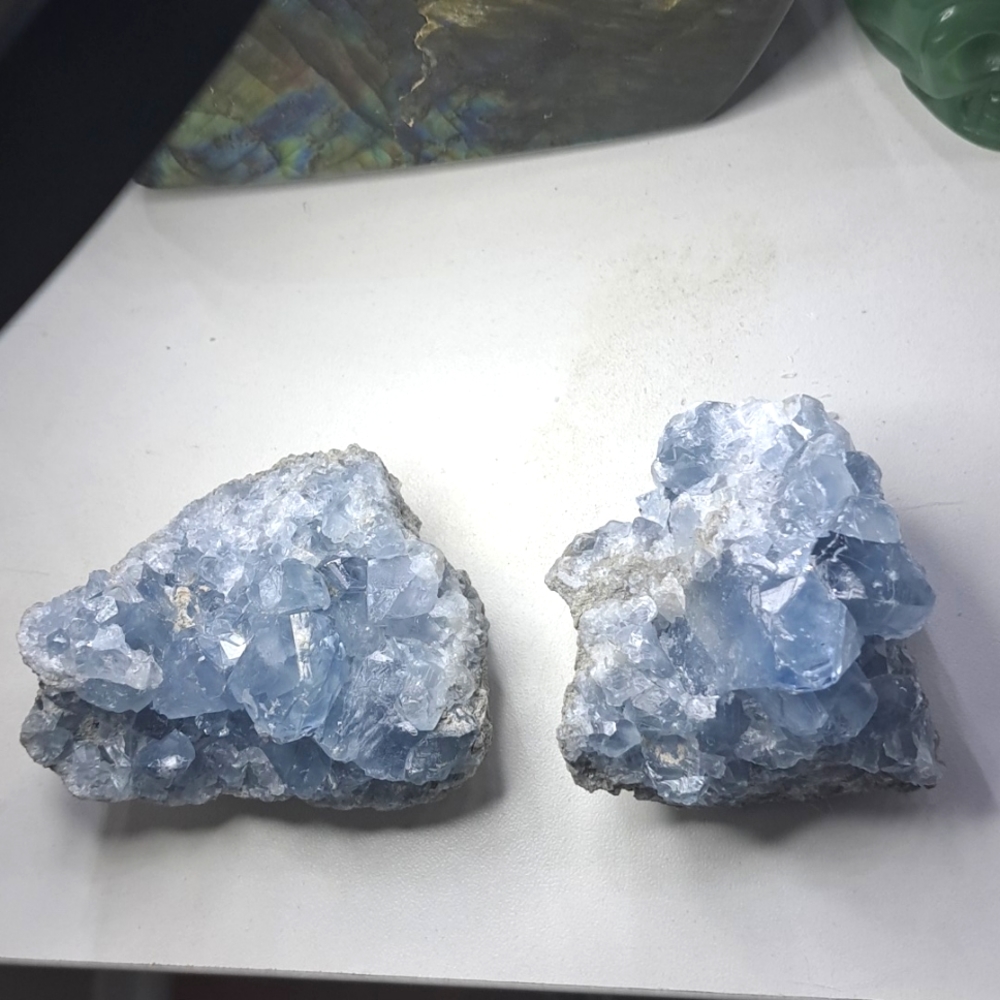 COPY - ☆ crystal on right. Gorgeous Celestine Crystal Geode Raw Chunk